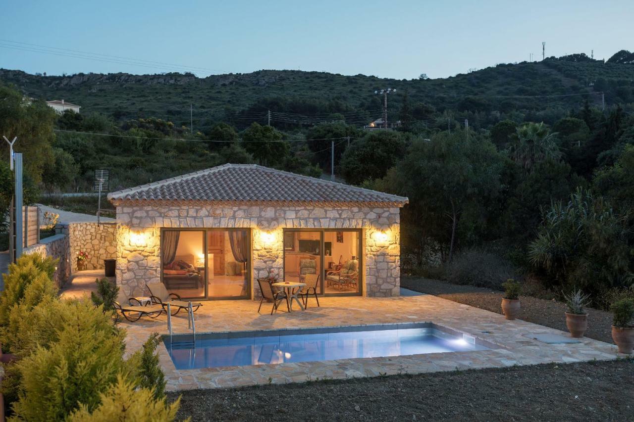David'S Villas - Private Pool & Scenic Surroundings วาซิลิคอส ภายนอก รูปภาพ