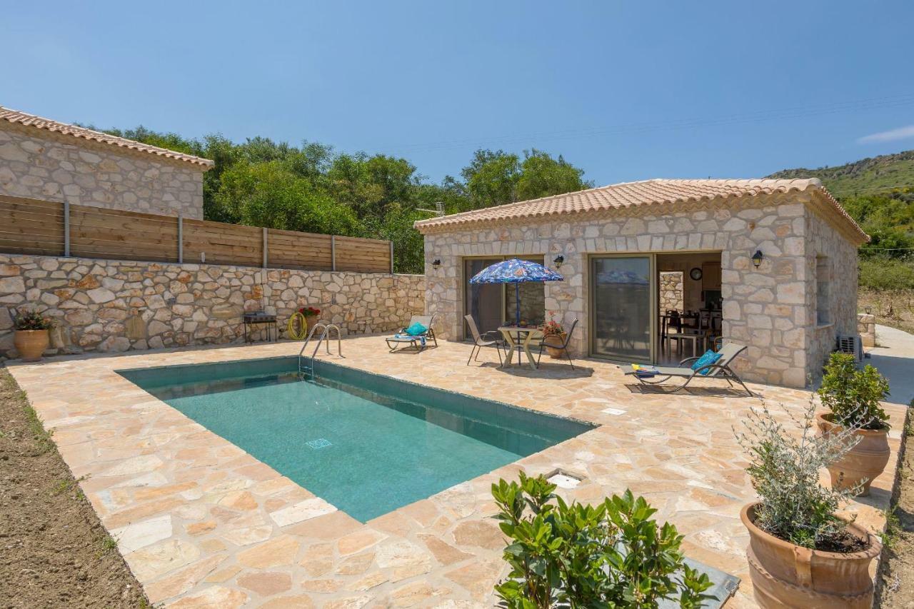 David'S Villas - Private Pool & Scenic Surroundings วาซิลิคอส ภายนอก รูปภาพ